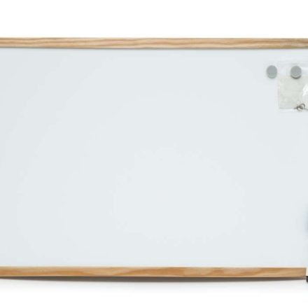Biela magnetická doska 90x60 cm v drevenom ráme